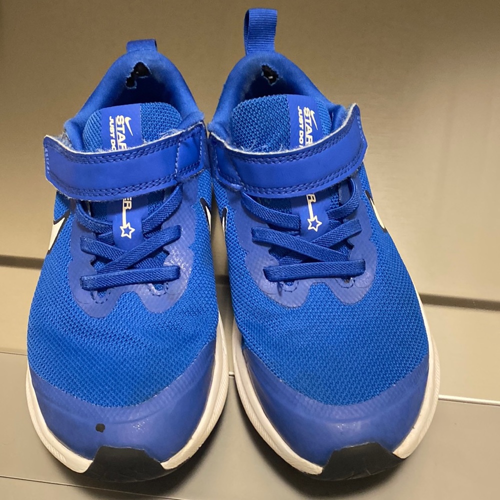 Nike star runner size 1Y